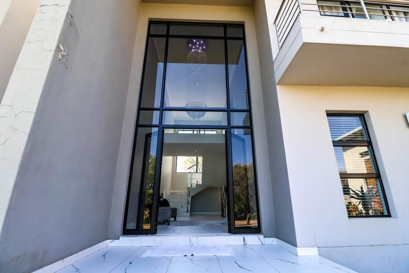 To Let 5 Bedroom Property for Rent in Copperleaf Estate Gauteng