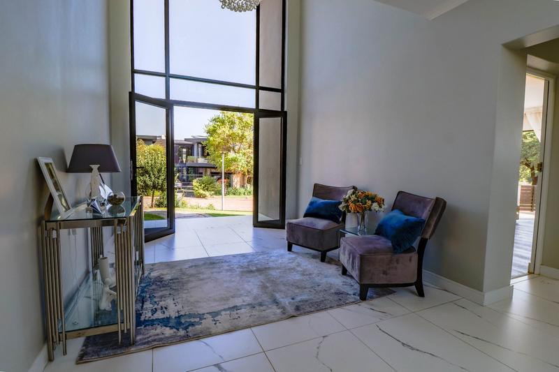 To Let 5 Bedroom Property for Rent in Copperleaf Estate Gauteng