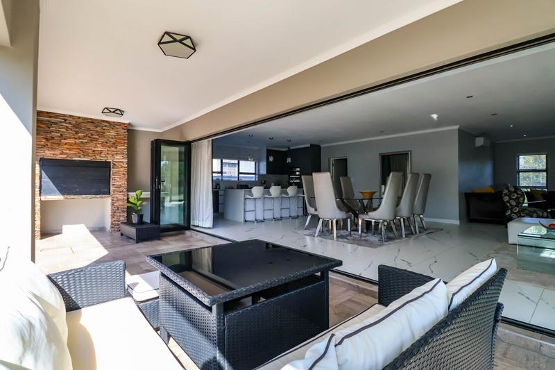 To Let 5 Bedroom Property for Rent in Copperleaf Estate Gauteng