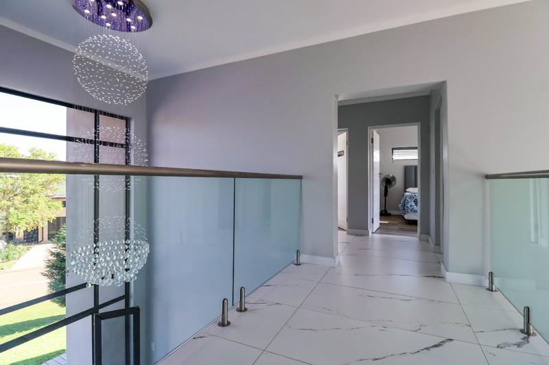 To Let 5 Bedroom Property for Rent in Copperleaf Estate Gauteng