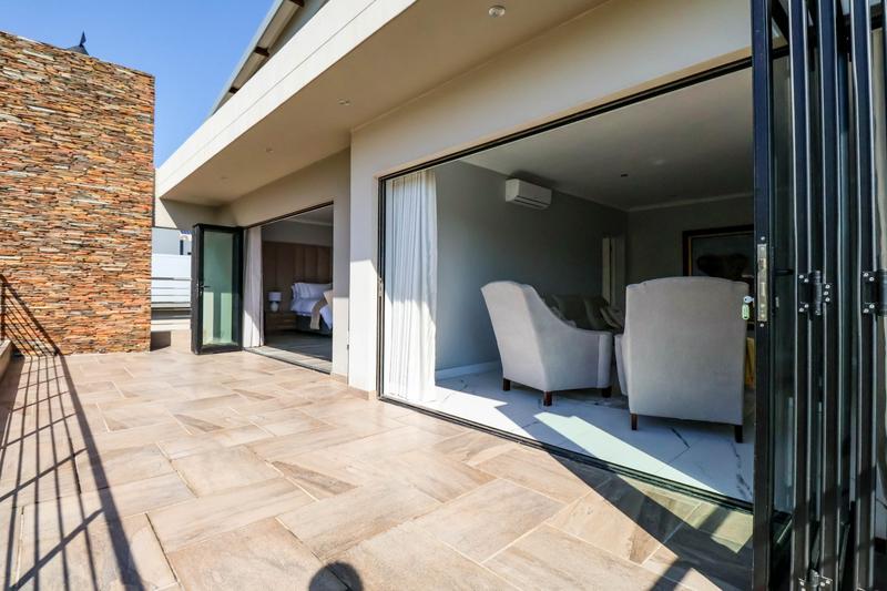 To Let 5 Bedroom Property for Rent in Copperleaf Estate Gauteng