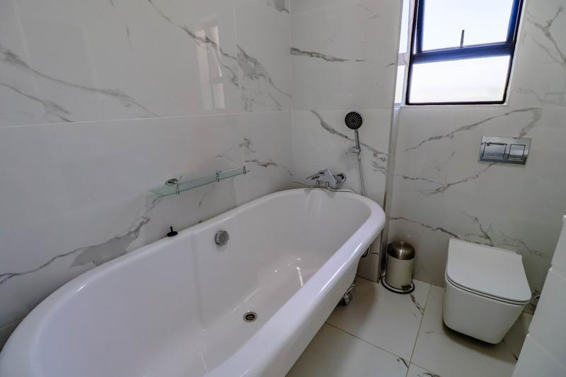 To Let 5 Bedroom Property for Rent in Copperleaf Estate Gauteng