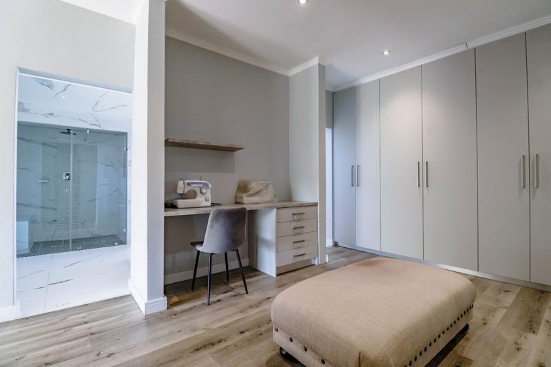 To Let 5 Bedroom Property for Rent in Copperleaf Estate Gauteng