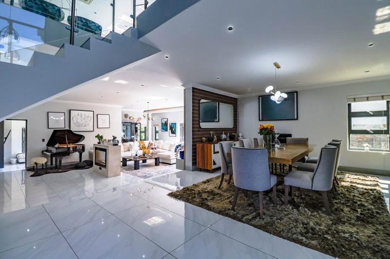 5 Bedroom Property for Sale in Copperleaf Estate Gauteng