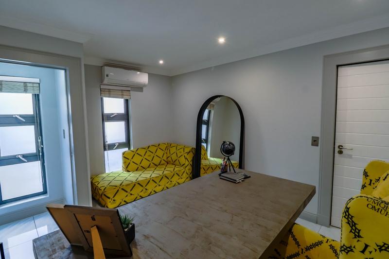 5 Bedroom Property for Sale in Copperleaf Estate Gauteng