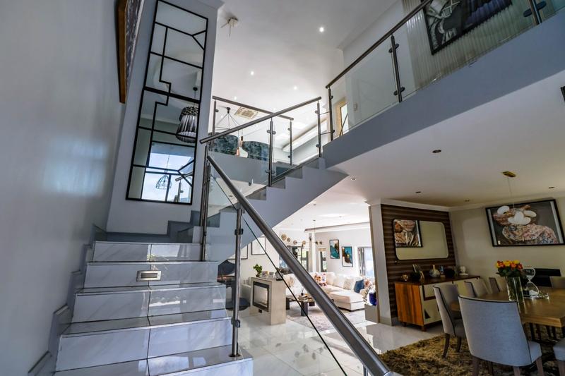 5 Bedroom Property for Sale in Copperleaf Estate Gauteng