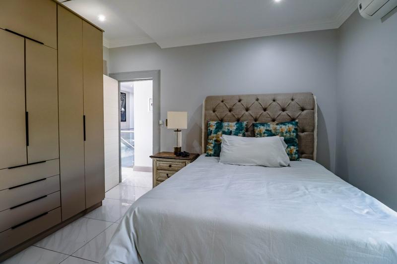 5 Bedroom Property for Sale in Copperleaf Estate Gauteng