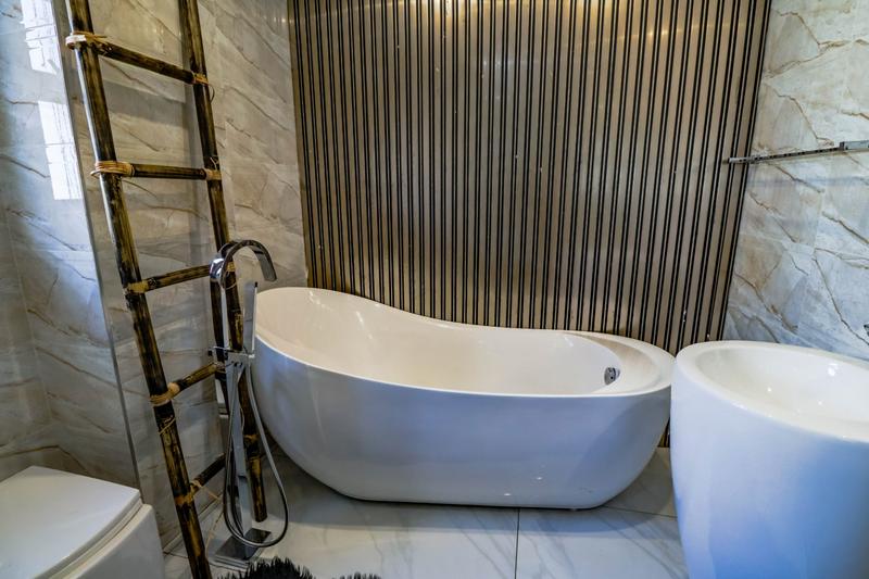 5 Bedroom Property for Sale in Copperleaf Estate Gauteng