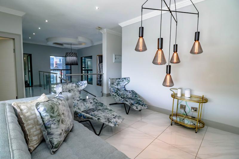 5 Bedroom Property for Sale in Copperleaf Estate Gauteng