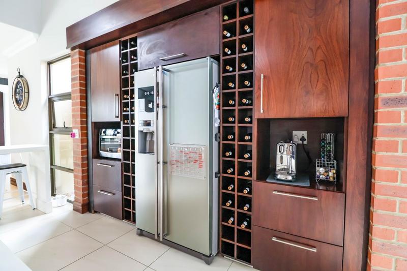 4 Bedroom Property for Sale in Copperleaf Estate Gauteng