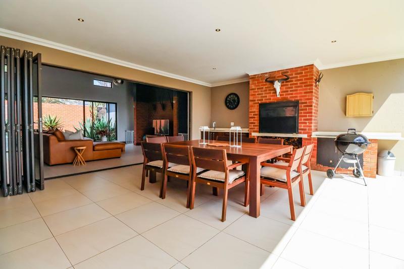 4 Bedroom Property for Sale in Copperleaf Estate Gauteng