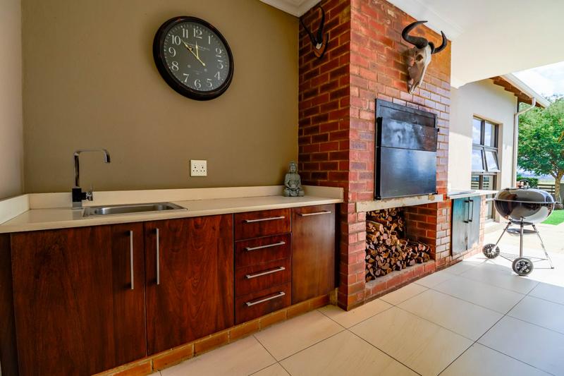 4 Bedroom Property for Sale in Copperleaf Estate Gauteng