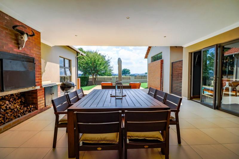 4 Bedroom Property for Sale in Copperleaf Estate Gauteng