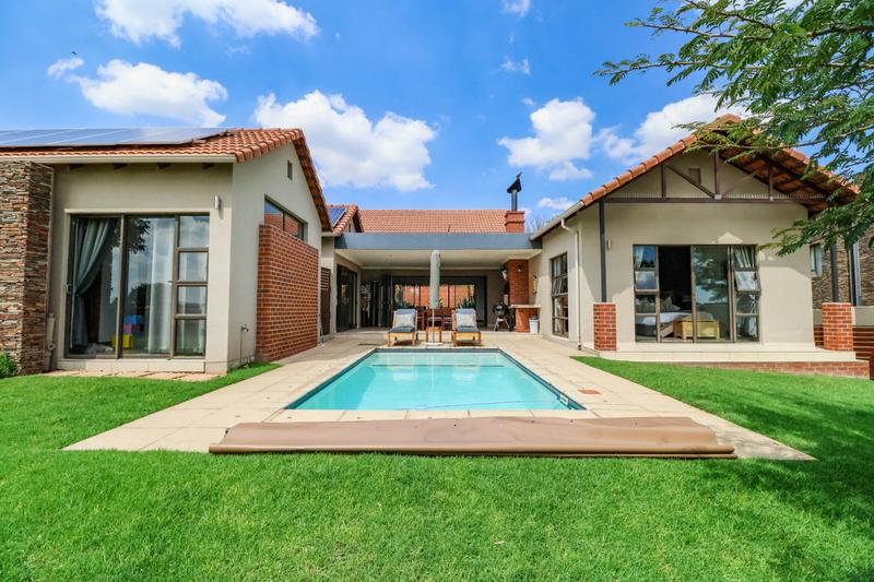 4 Bedroom Property for Sale in Copperleaf Estate Gauteng