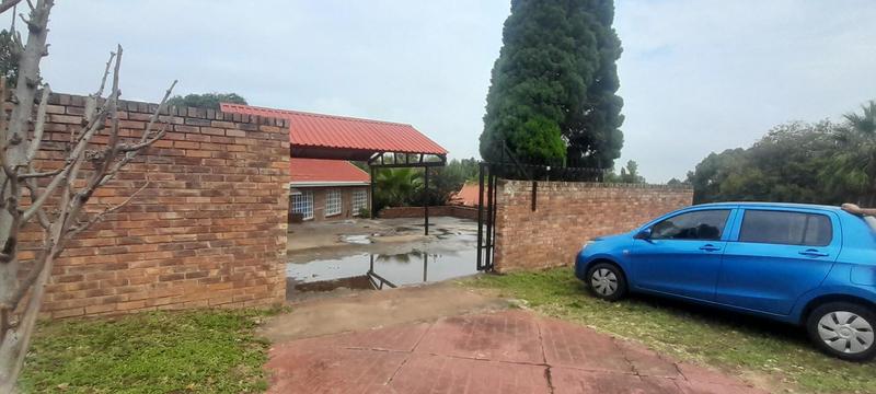 4 Bedroom Property for Sale in Rooihuiskraal Gauteng