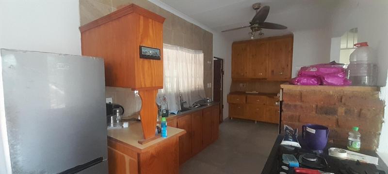 4 Bedroom Property for Sale in Rooihuiskraal Gauteng
