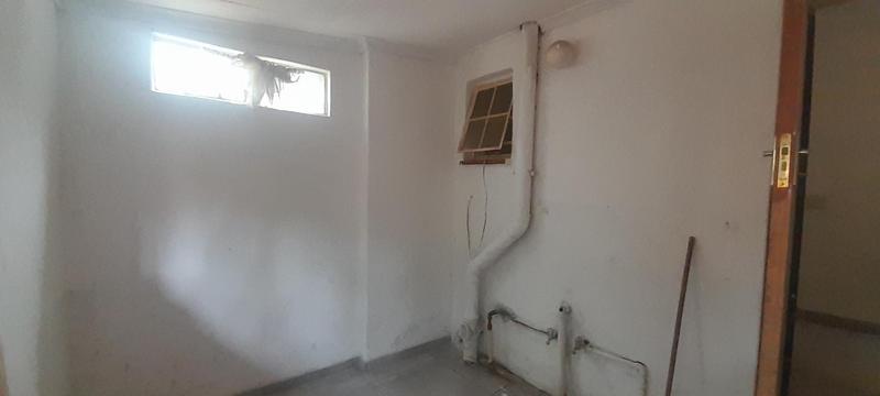 4 Bedroom Property for Sale in Rooihuiskraal Gauteng