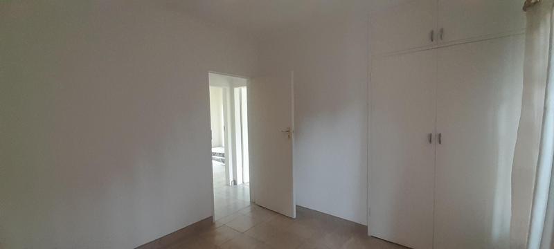 4 Bedroom Property for Sale in Rooihuiskraal Gauteng