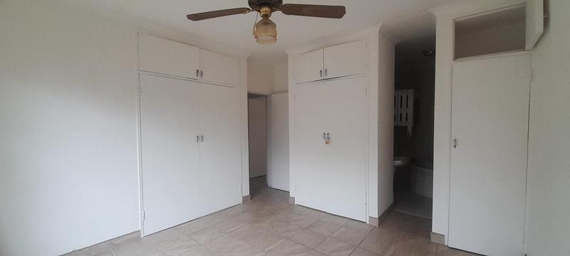 4 Bedroom Property for Sale in Rooihuiskraal Gauteng