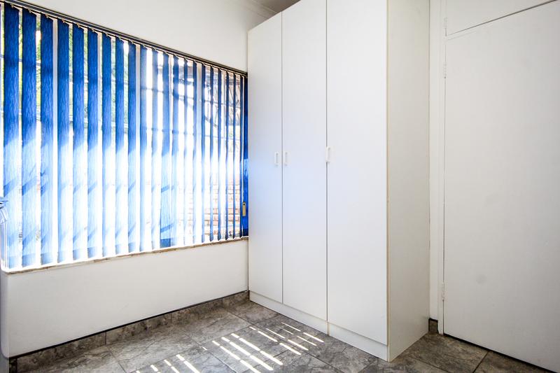 4 Bedroom Property for Sale in Rooihuiskraal Gauteng