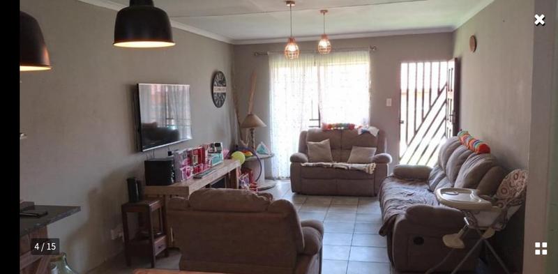 2 Bedroom Property for Sale in Rooihuiskraal North Gauteng