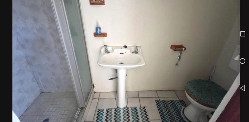 2 Bedroom Property for Sale in Rooihuiskraal North Gauteng