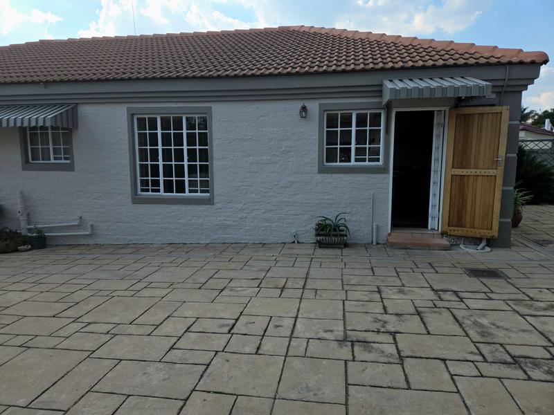 3 Bedroom Property for Sale in Amberfield Gauteng