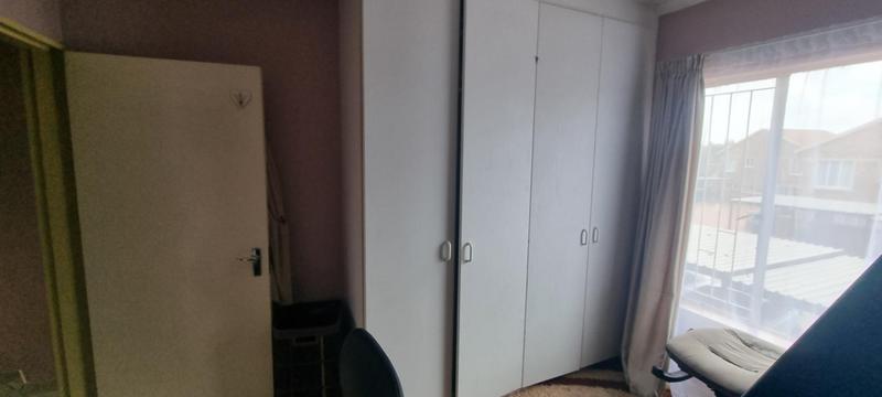 3 Bedroom Property for Sale in Heuwelsig Estate Gauteng