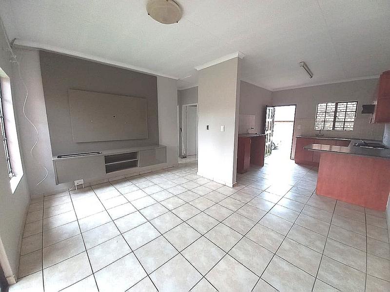 2 Bedroom Property for Sale in Kookrus Gauteng