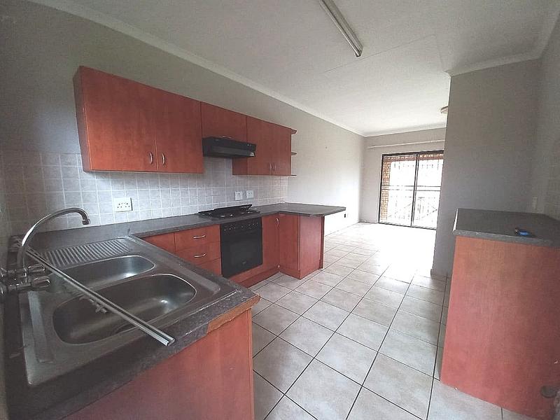 2 Bedroom Property for Sale in Kookrus Gauteng