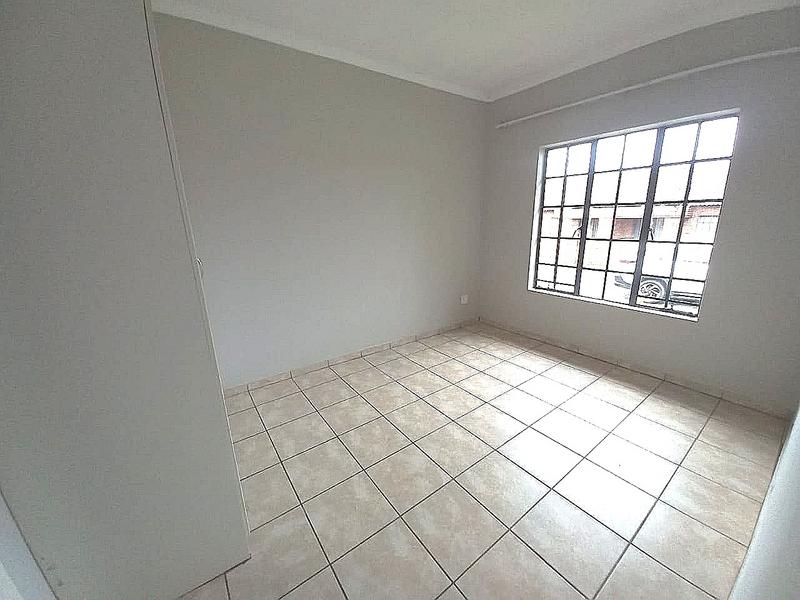 2 Bedroom Property for Sale in Kookrus Gauteng