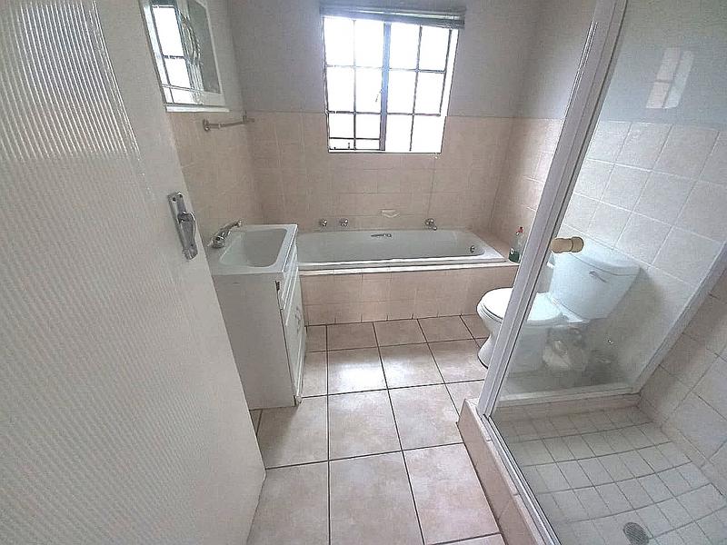 2 Bedroom Property for Sale in Kookrus Gauteng