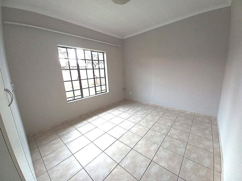 2 Bedroom Property for Sale in Kookrus Gauteng