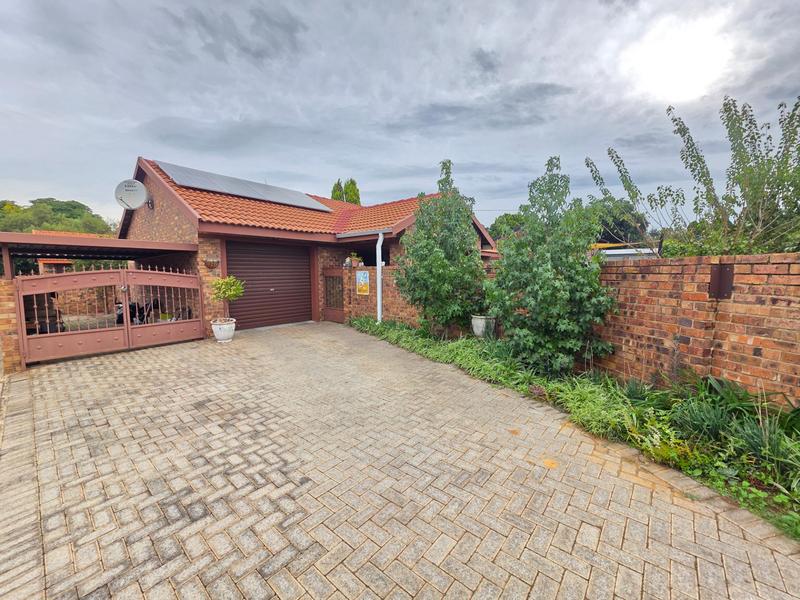 3 Bedroom Property for Sale in Meyerton Central Gauteng