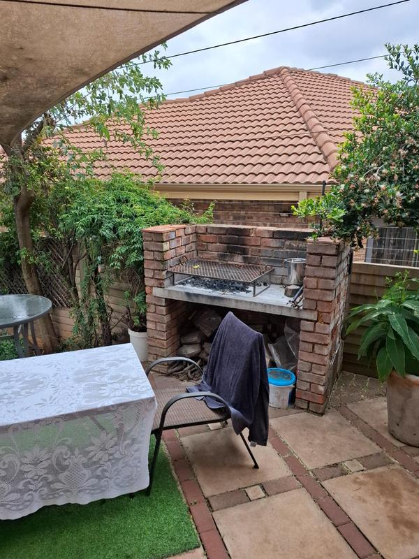 3 Bedroom Property for Sale in Elardus Park Gauteng