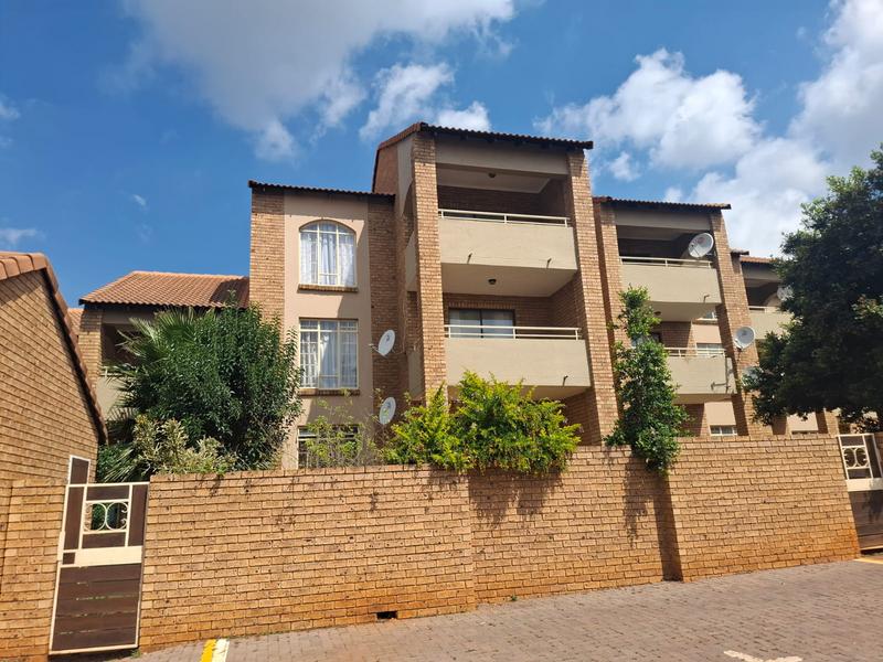 To Let 2 Bedroom Property for Rent in Boardwalk Villas Gauteng