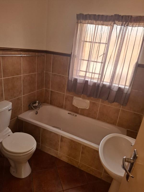 To Let 2 Bedroom Property for Rent in Boardwalk Villas Gauteng