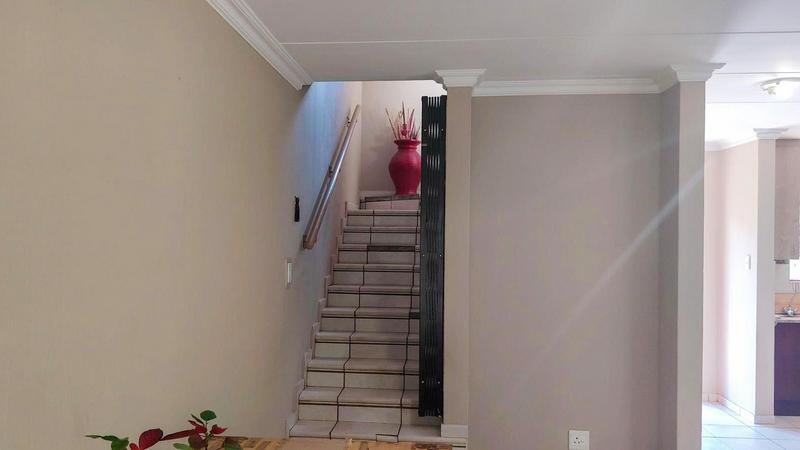 2 Bedroom Property for Sale in Willowbrook Gauteng