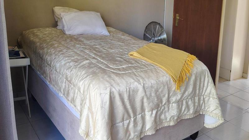 2 Bedroom Property for Sale in Willowbrook Gauteng