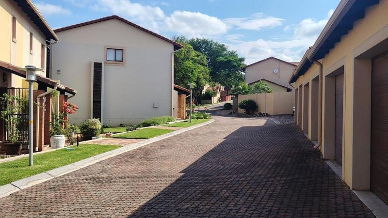 2 Bedroom Property for Sale in Willowbrook Gauteng