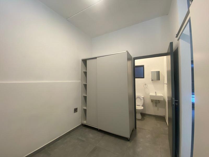 1 Bedroom Property for Sale in Ferndale Gauteng