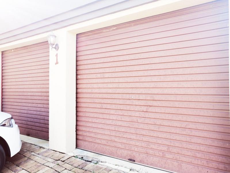 To Let 3 Bedroom Property for Rent in Rangeview Gauteng