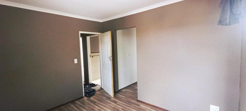 To Let 3 Bedroom Property for Rent in Rangeview Gauteng