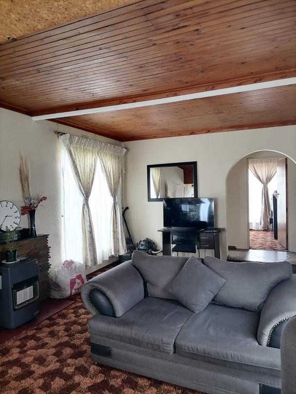 To Let 3 Bedroom Property for Rent in Birch Acres Gauteng