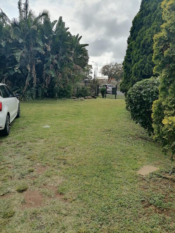 To Let 3 Bedroom Property for Rent in Birch Acres Gauteng