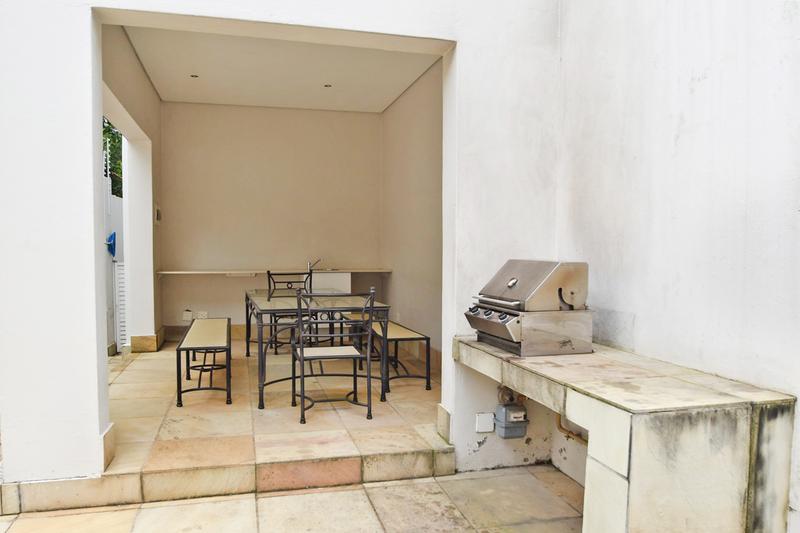 1 Bedroom Property for Sale in Dunkeld West Gauteng