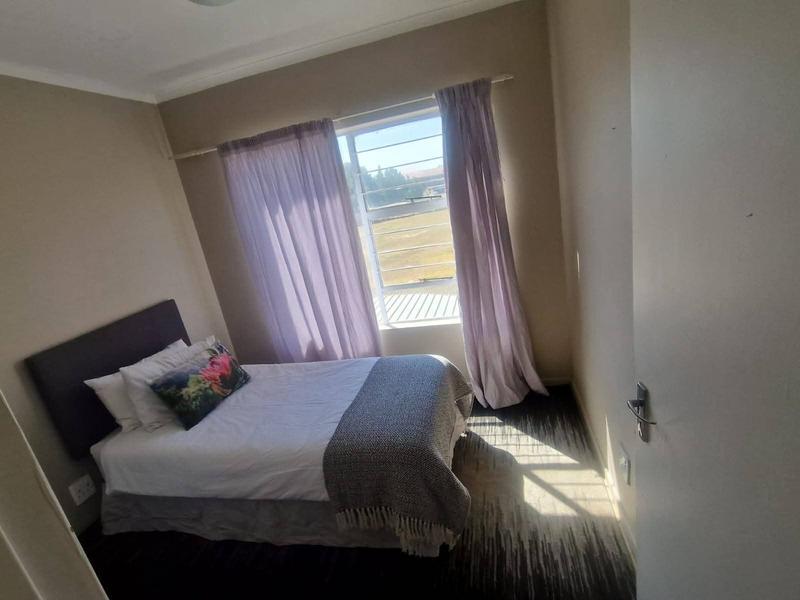 2 Bedroom Property for Sale in Green Hills Gauteng