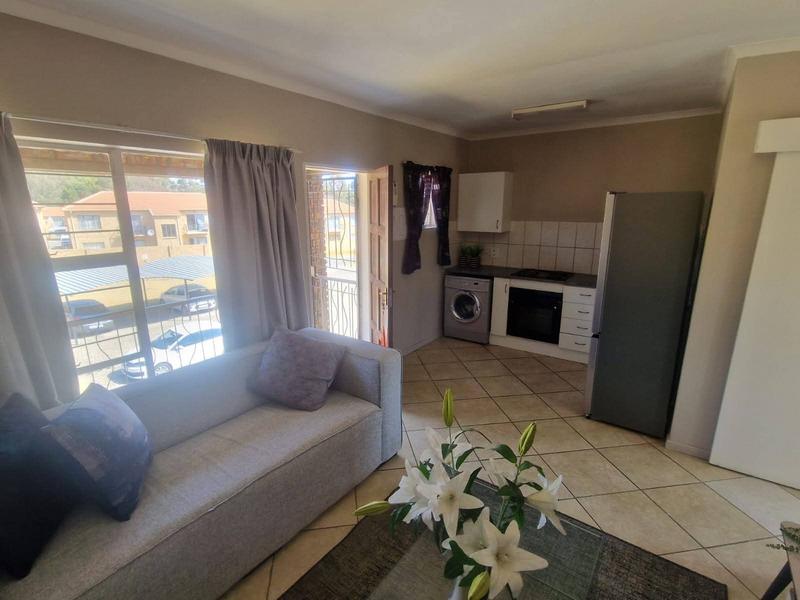 2 Bedroom Property for Sale in Green Hills Gauteng