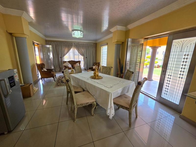 5 Bedroom Property for Sale in The Orchards Gauteng