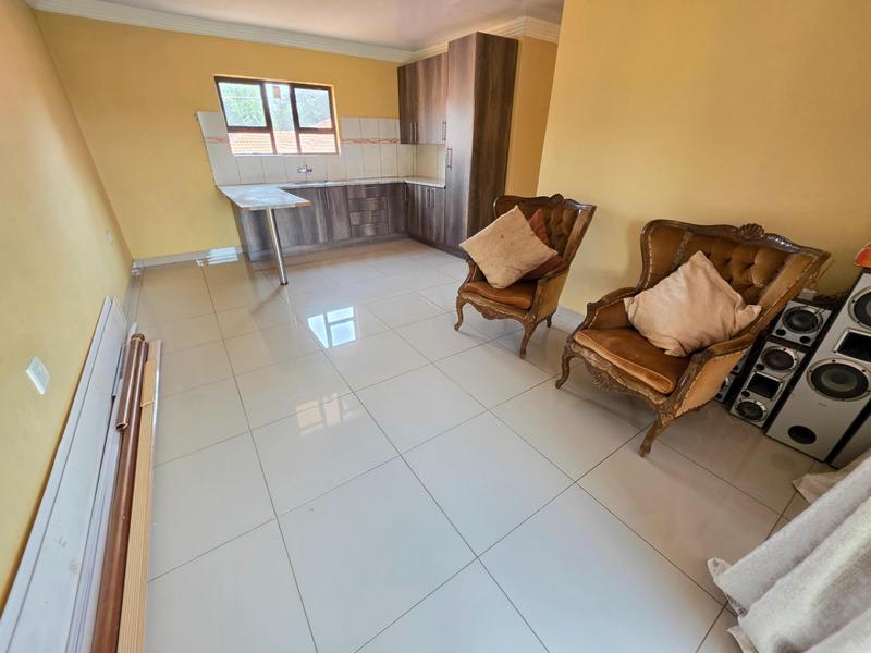 5 Bedroom Property for Sale in The Orchards Gauteng